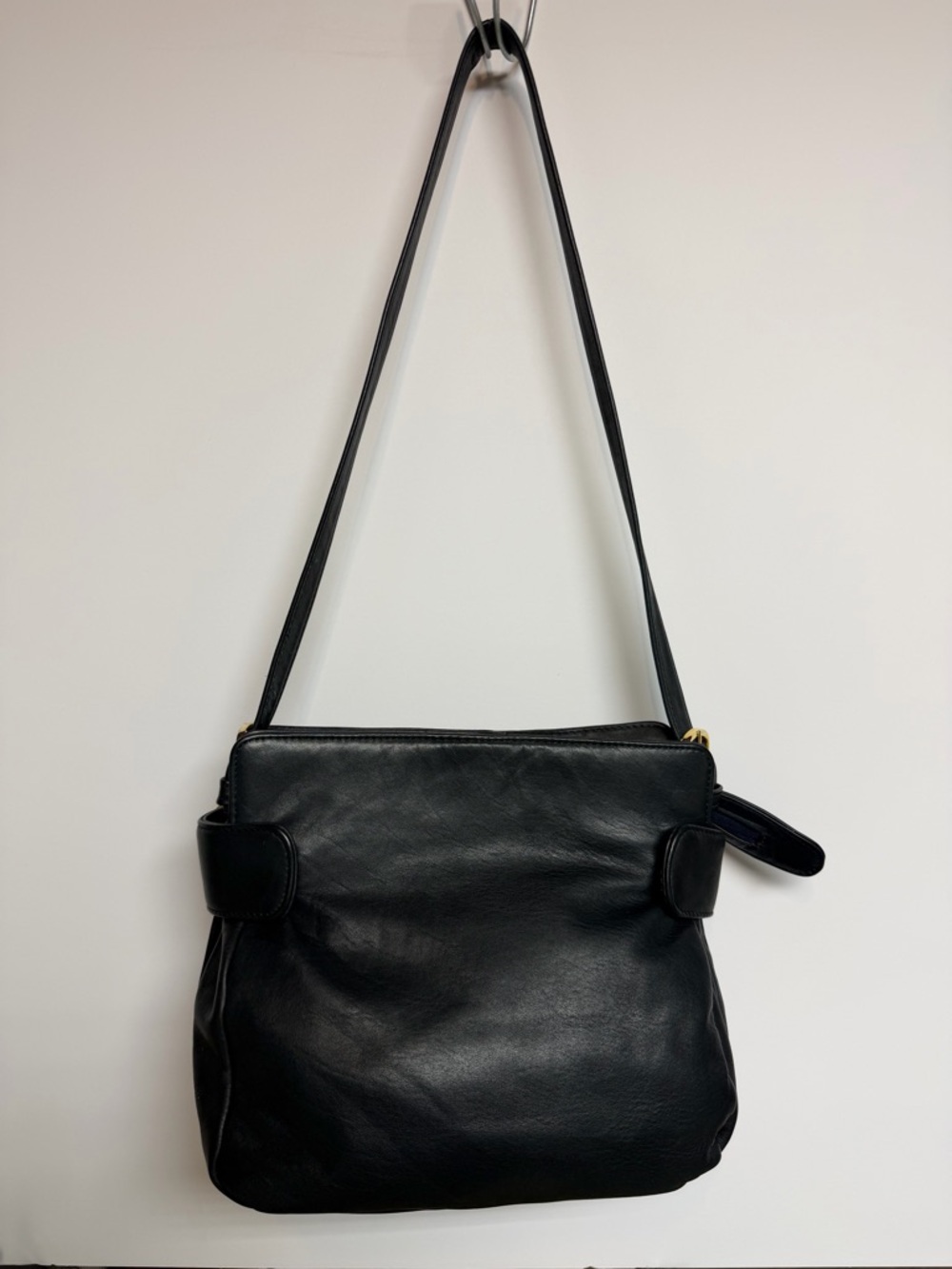 VTG Brio! Genuine Leather Navy Shoulder Bag